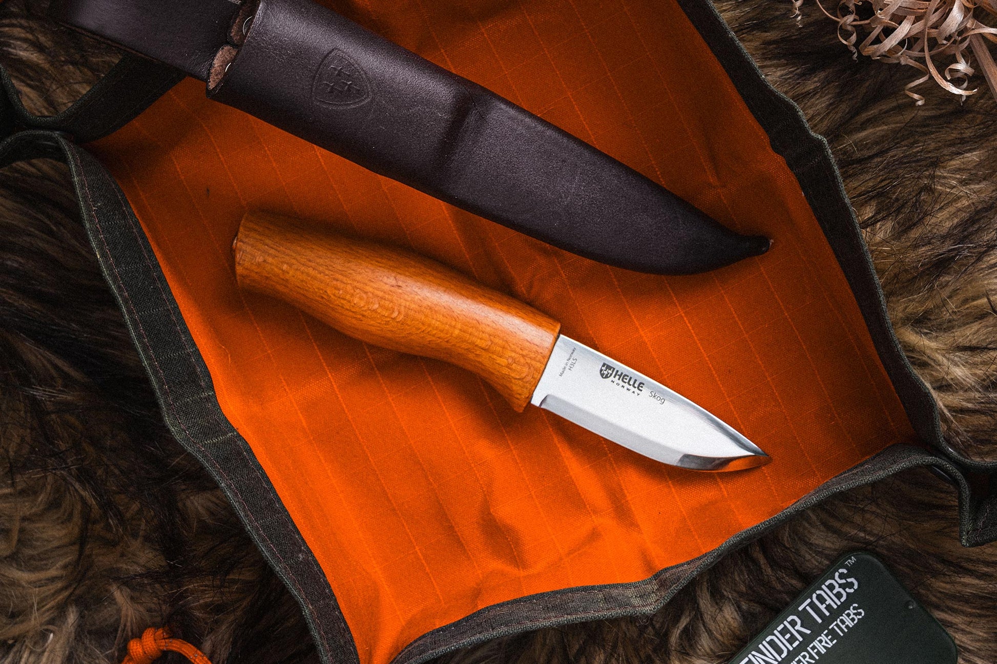 Helle Skog Fixed Blade Carving Knife in EDC Travel Tray