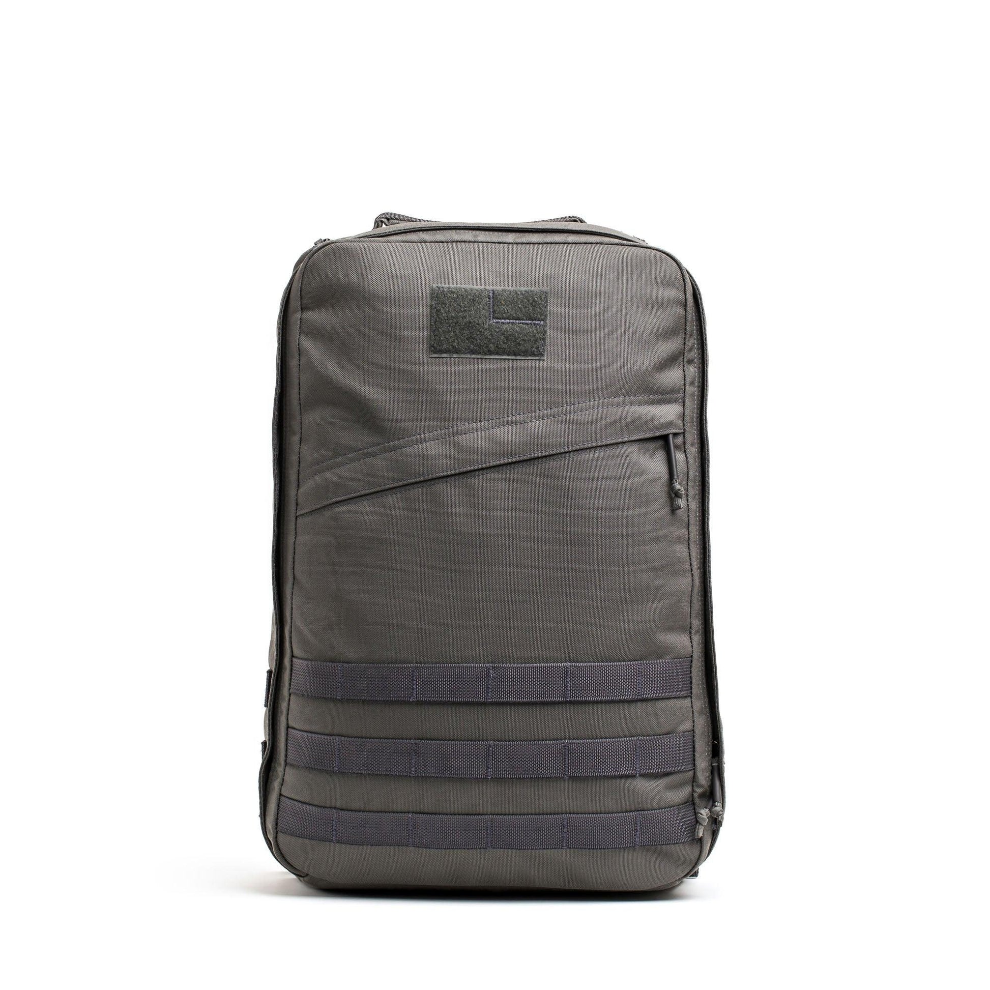 Gr121lwolfgreywithaquaguard Topstash1