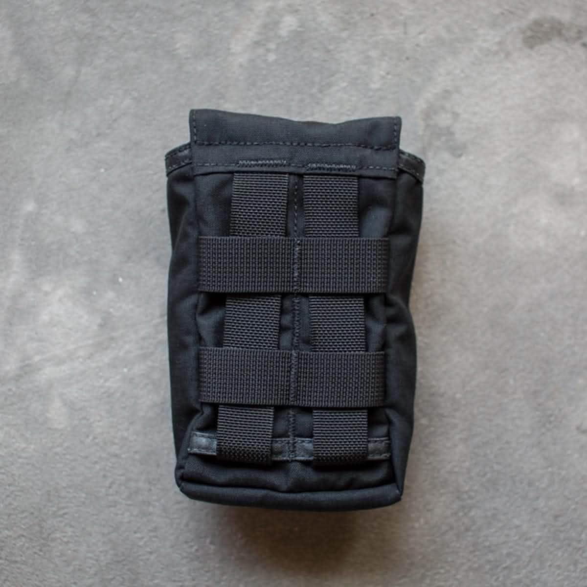 Simple Side Pocket Back