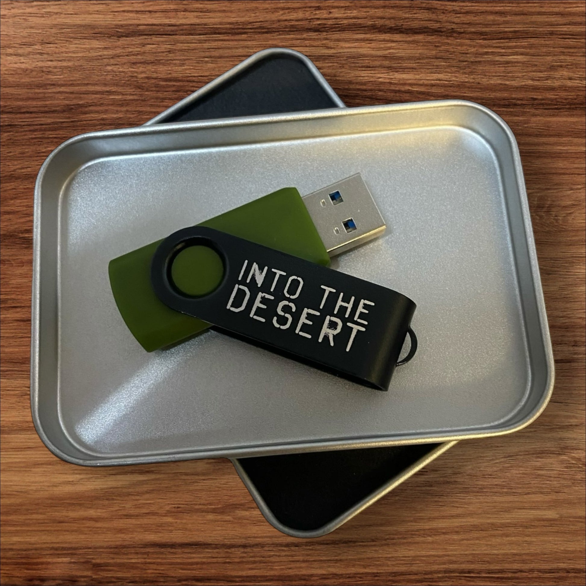 Into the Desert with Kirsten Rechnitz (USB Flash Drive) - Gray Bearded Green Beret