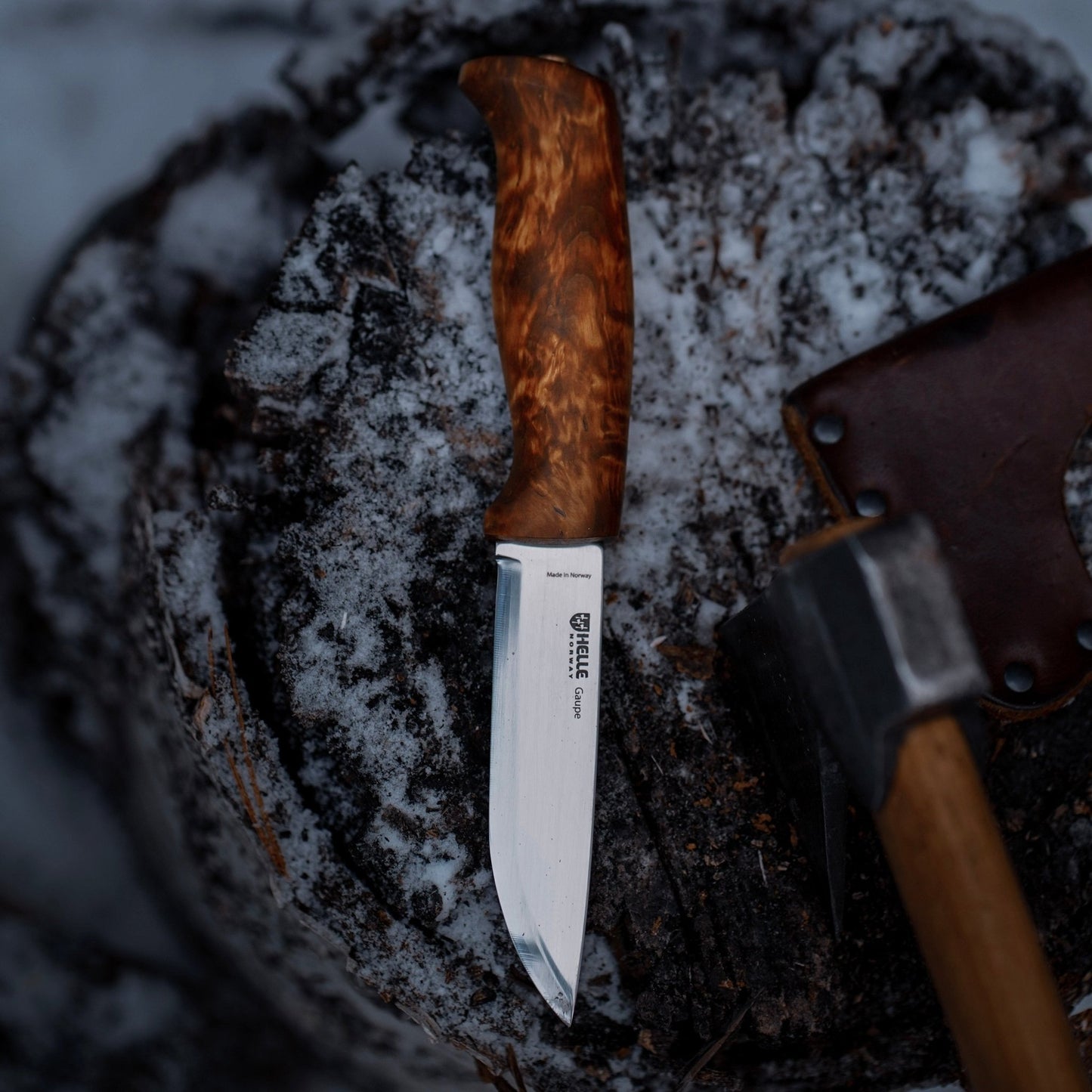 Helle Gaupe Fixed Blade Knife on stump